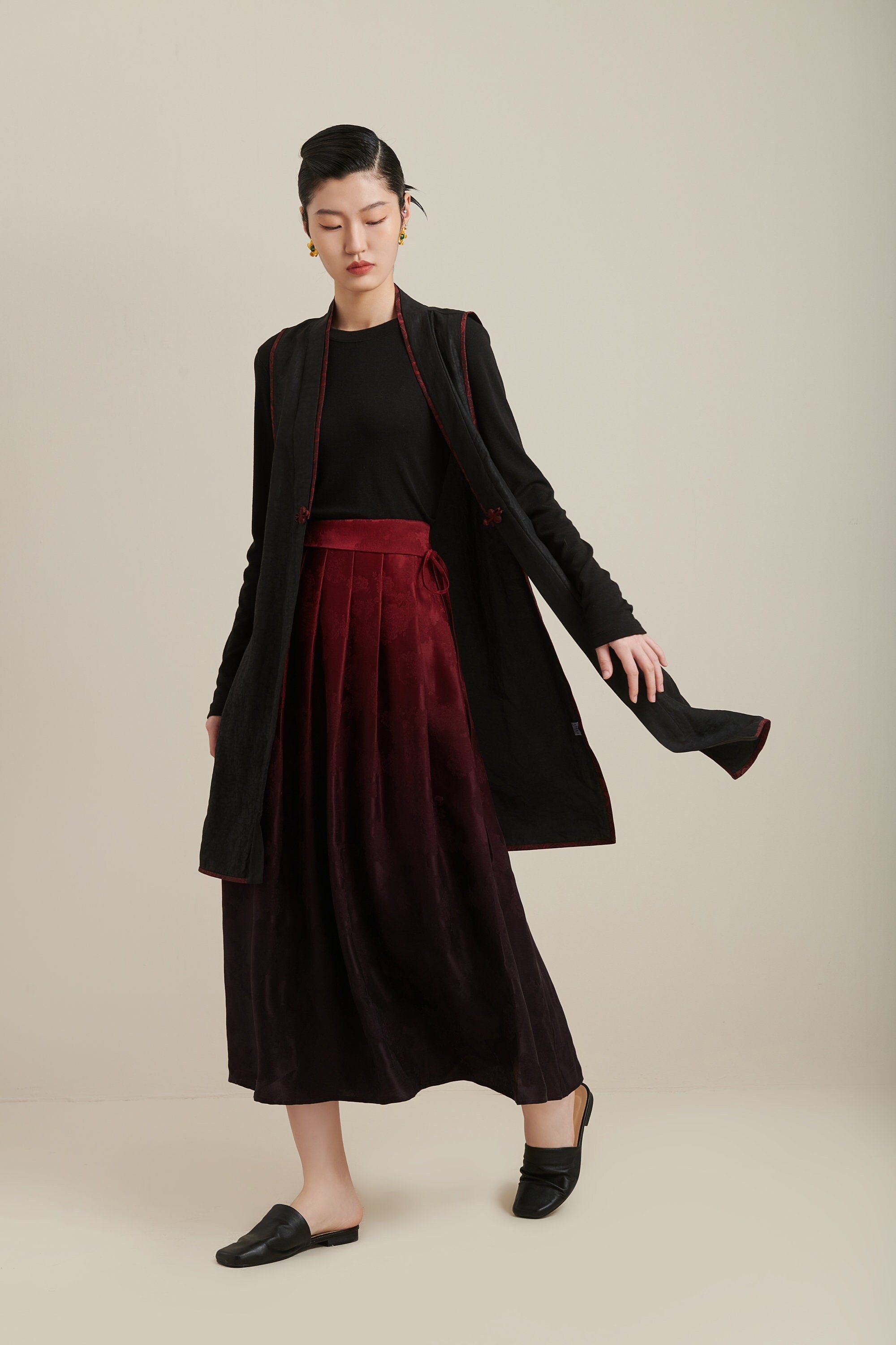 Burgundy Ombré Pleated Skirt